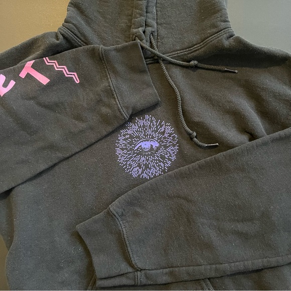Black men’s size S hoodie with graphics - Picture 2 of 11